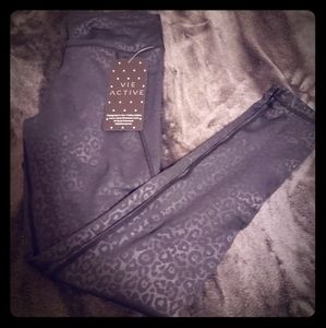 Vie Active Full length yoga tights